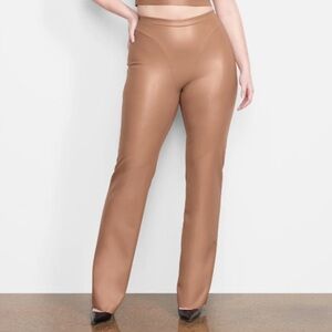 SKIMS Rare NWT “Sienna” Faux Leather Bootcut Leggings 🤎✨